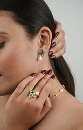 TITLI STUDS